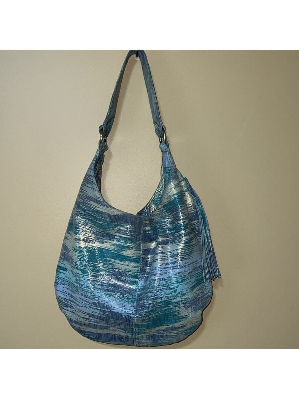 HOBO Gardner Cracked Glass Bag. 100% leather. Turquoise, aqua, metallic tones - Picture 3 of 12